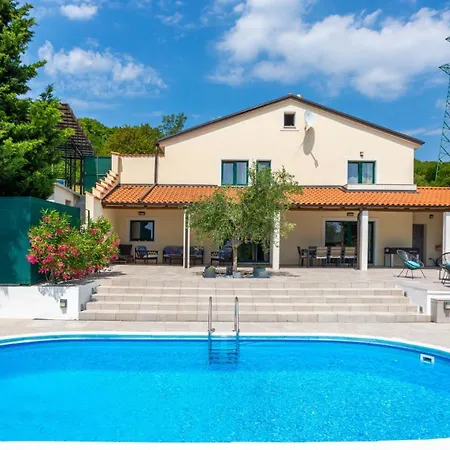 Villa Stanzia Natura Crikvenica By Guide Bakar